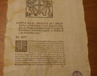 Carta de Carlos II a la Generalitat que no pudo firmar por su muerte prematura. La acompañan otros documentos, entre ellos: una carta de la reina anunciando la muerte del rey, cláusulas testamentarias sobre su sucesión y otros temas. Además de las deliberaciones los diputados sobre la permanencia del príncipe Príncipe de Hesse-Darmstadt como virrey de Cataluña.